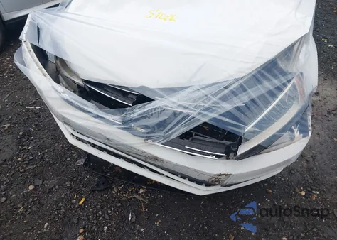 2015 Volkswagen Jetta 2.0L S z USA, uszkodzony, nr VIN 3VW2K7AJ0FM315449